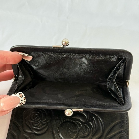 Vintage Brighton “Sugarshine Med Wallet” Chic Black Floral Embossed Wallet - Picture 3 of 7